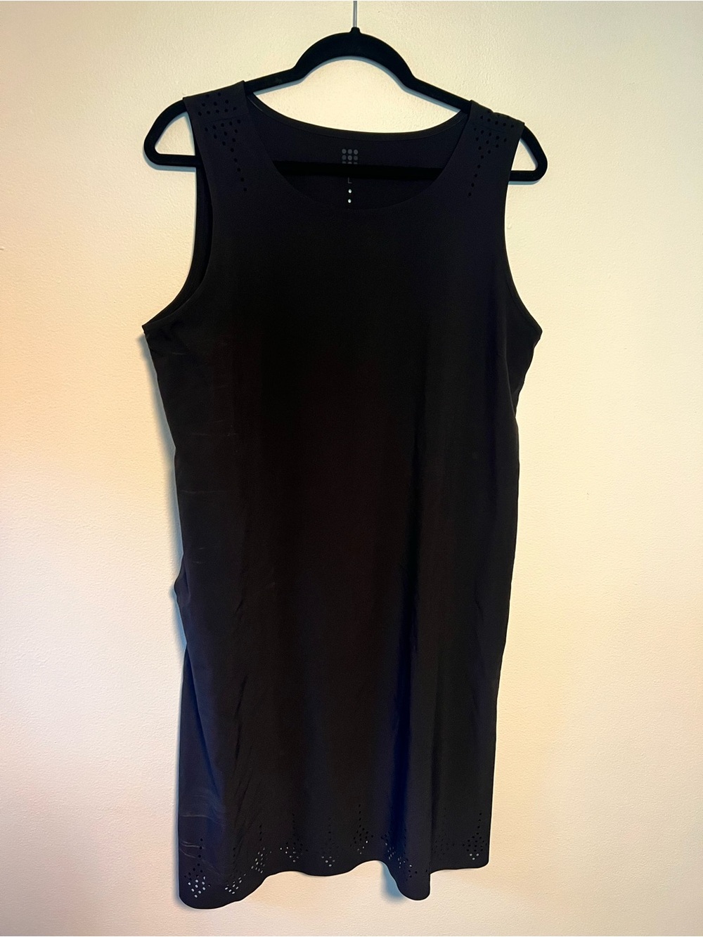 Title Nine Black Scoop Neck Sleeveless Dress